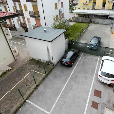 La Dimora Di Lara Piazza Mazzini アパート
