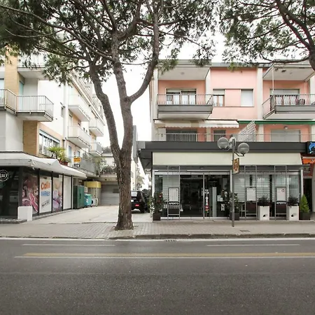 アパート La Dimora Di Lara Piazza Mazzini